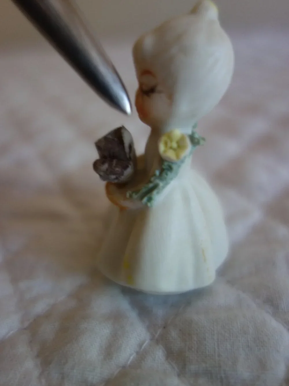 Lot of four Vntg NAPCOWARE Miniature Girls w/ flowers figurines - READ